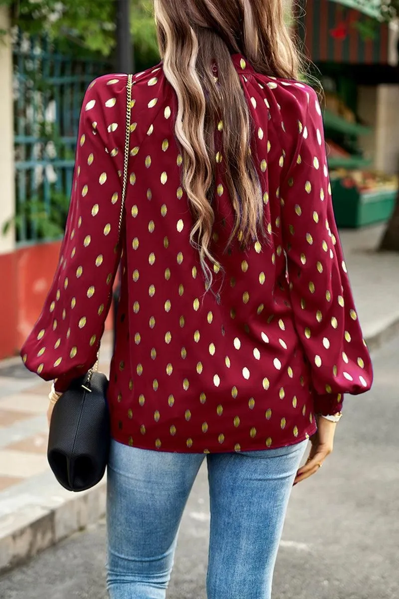 BUTTON COLLAR GOLD ROUND POINT BLOUSE