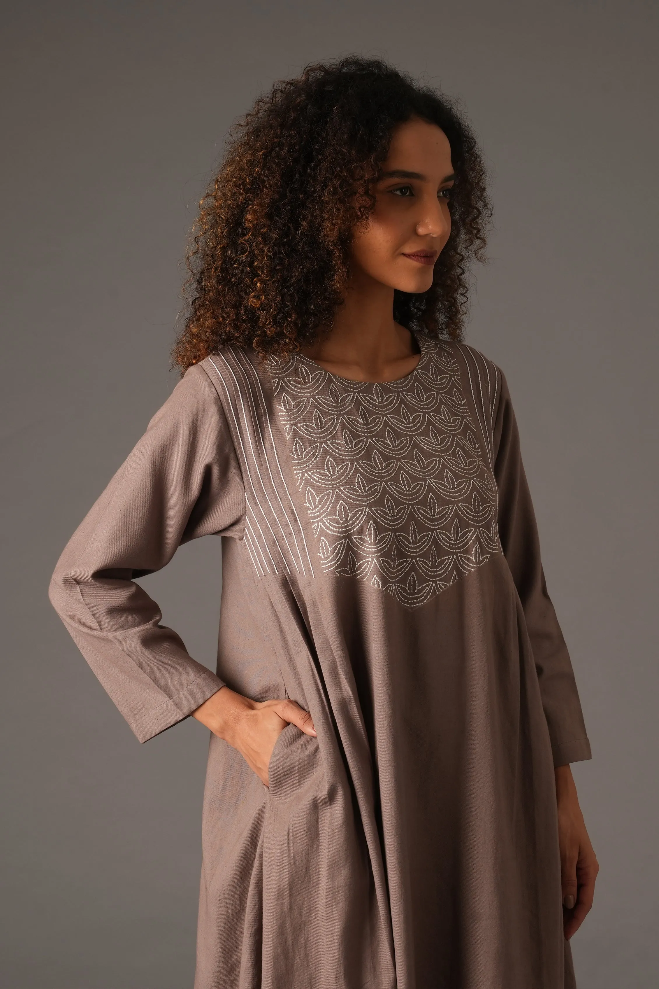 Embroidered Dunes Dress with pant