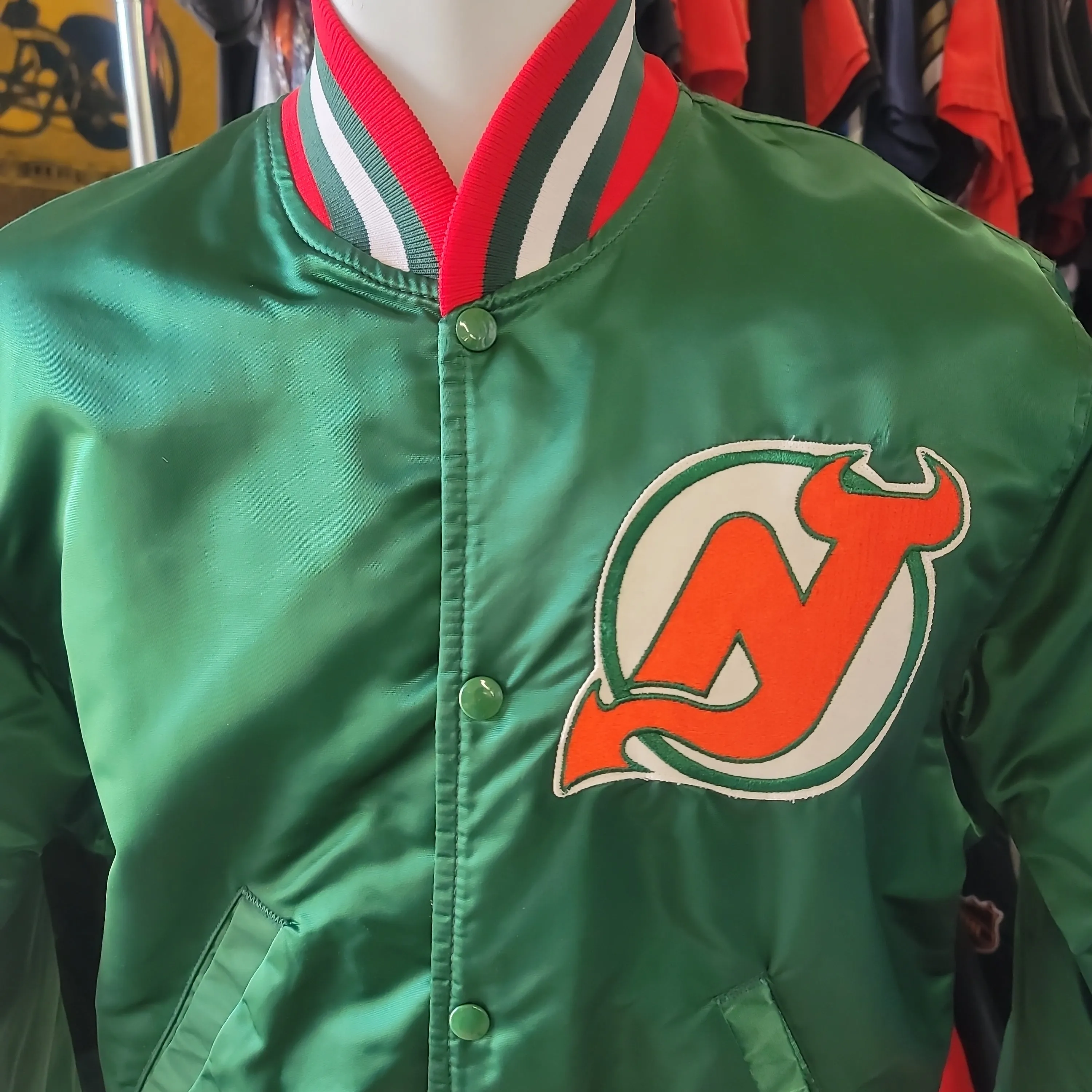 Vintage 80s NEW JERSEY DEVILS NHL Starter Nylon Jacket M (Mint)